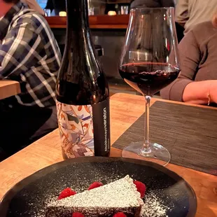 Chocolate torte with raspberries