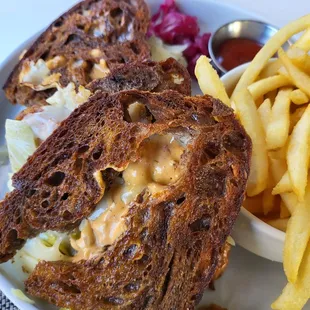 The corned tempeh Ruben