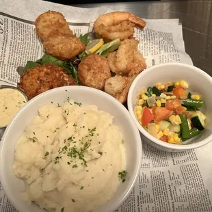 Fried platter with mashed potatoes and the Three Sisters veggie side
