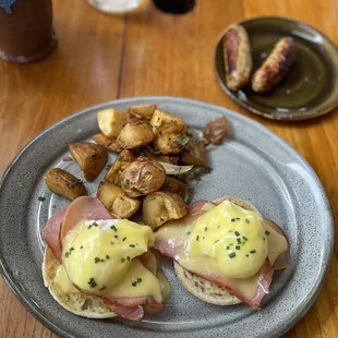 Eggs Benedict