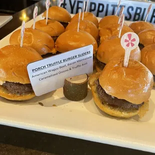 PORCH TRUFFLE BURGER