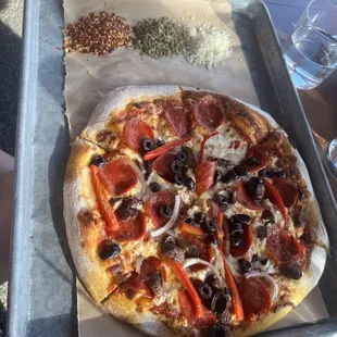 Pizza $14 during happy hour