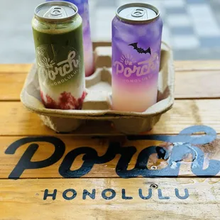 Tables and bench to enjoy your drinks.