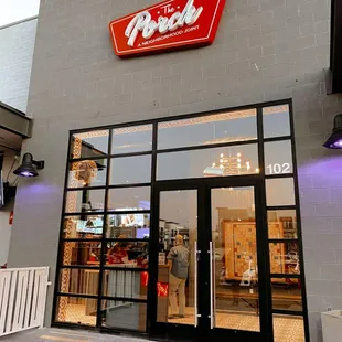Tempe sports-themed eatery