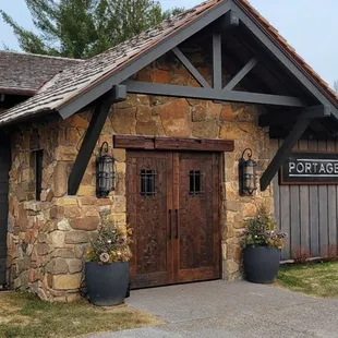 the entrance to the restaurant