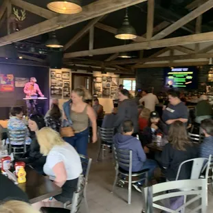 A busy night at the Portage during Trivia night!