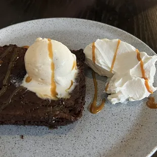 Fudge brownie dessert. Slapped together with no touch of presentation