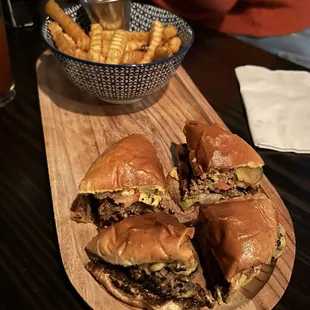 Cheese Burger + Fries