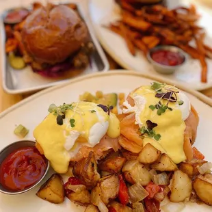 Salmon Benedict