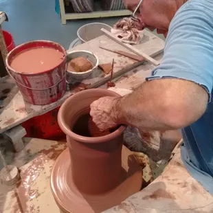 Bill forming clay