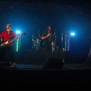 New Year's Eve https://www.meetup.com/Fort-Worth-Singles-30s-50s-Meetup/events/282521123