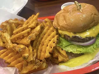 The District Pub & Grill