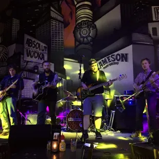 Dirty Louis. Super fun live band!