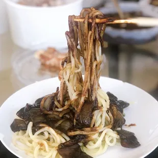 Black Bean Noodle