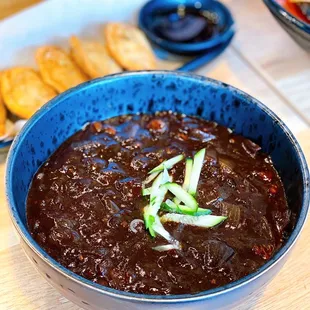Black Bean Noodle | IG: happyfoodieoc