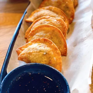Deep-Fried Dumplings | IG: happyfoodieoc