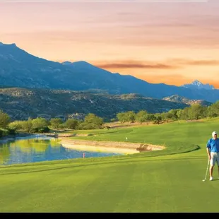 The eighteenth hole at the Preserve Golf Club Saddlebrooke, AZ