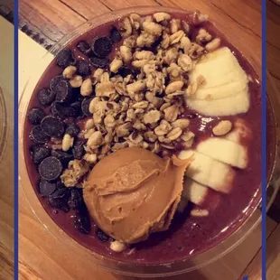 Chocolate acai bowl