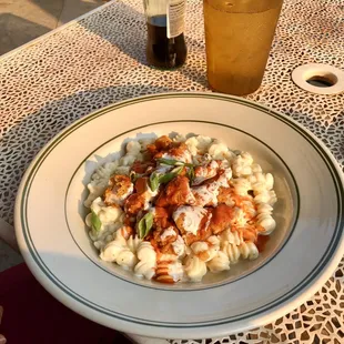 Buffalo Mac bowl. 5/5. Would order again.