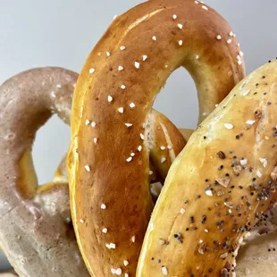 Sweet Pretzels Salted Pretzel Everything Pretzel