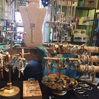 Affordable Jewelry, Accessories, and Gifts