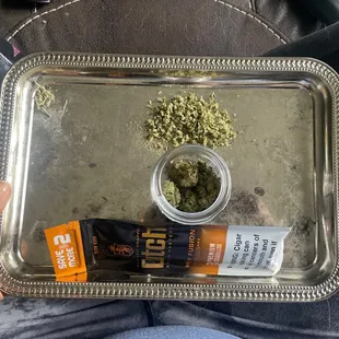 Broke down 4 nugs for my blunt, still got a good amount leftover.