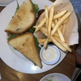 Chicken & Avocado Club