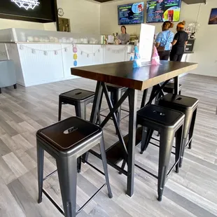 04.15.23 high top table seating