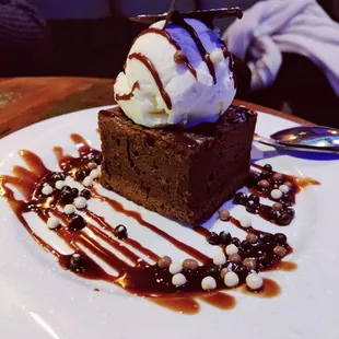 Brownie &amp; vanilla gelato