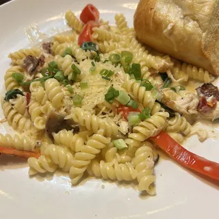 Chicken Gouda Pasta