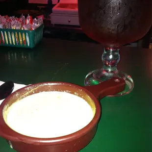 Mmmmmm... Beer Cheese Soup and an Aquarium... the brunch of champions.