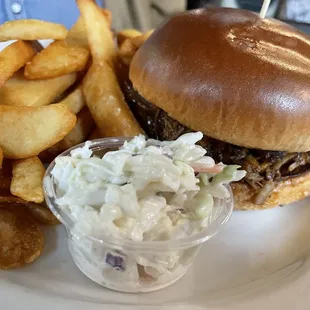 Pulled pork sandwich