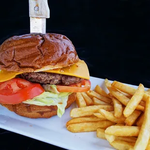 GIANT CHEESEBURGER