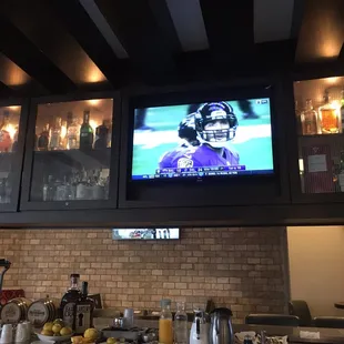 There are several TVs so you can brunch on a Sunday and not miss the game.