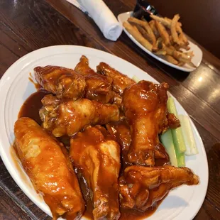 Chicken Wings w/ PH Sauce