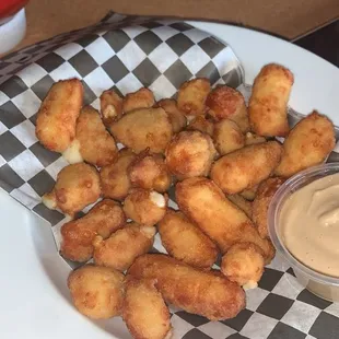 AMAZING CHEESE CURFS THE BEST I EVER HAD