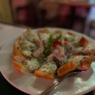 Boca Rota, basically cheesy bread with mushroom sauce and prime rib chunks, sooo Ono !