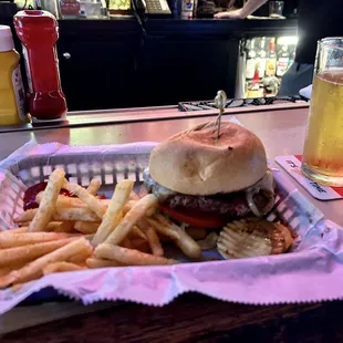 Q Burger &amp; Fries