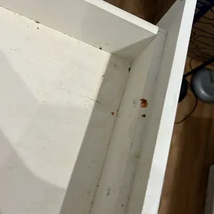 another dirty kitchen drawer