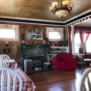 Cool aunt living room