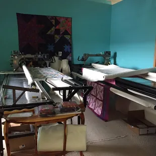Long arm machine quilter