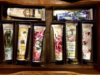 Lotus Lake Gifts & Home Decor