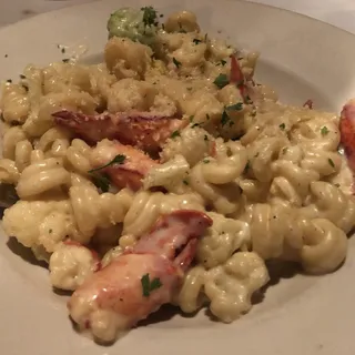 Truffle Cauliflower Mac and Cheese