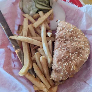 We split the Raft Cheeseburger. One of the best we have ever had.