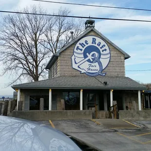 This place is a landmark. Known for their burgers. Ice fishing going on now.