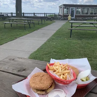 Raft Burger