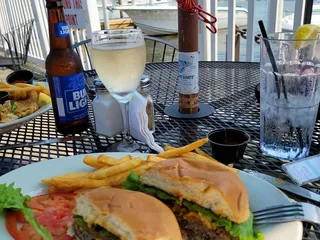 Crews Inn