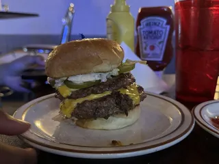 Stevenson's Bar & Grill