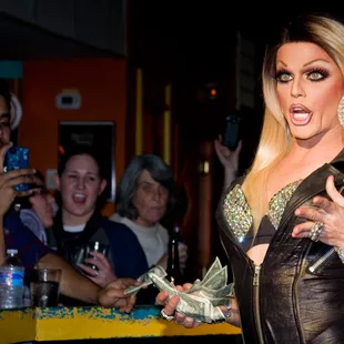 Morgan McMichaels from Rupaul's Drag Race Season 2 &amp; All-Stars 3