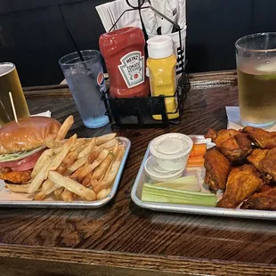 Buffalo Chicken Sandwich vs Buffalo wings !!!!